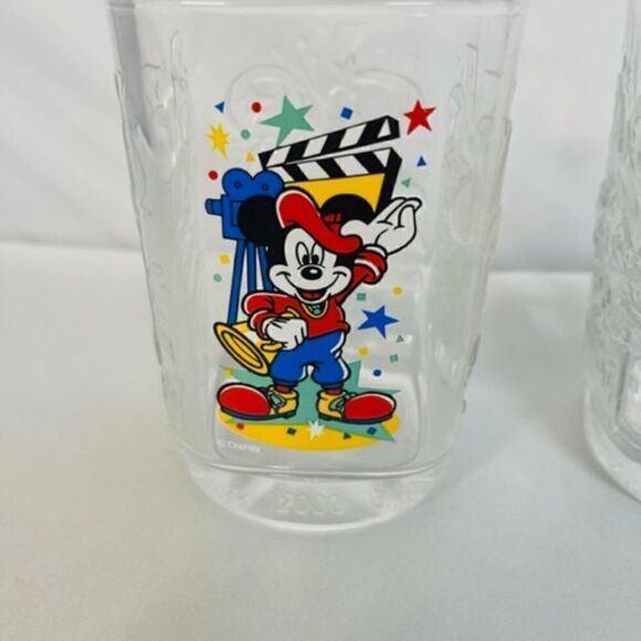 McDonalds Vintage 2000s Walt Disney World Mickey Mouse Kingdom Glasses Set Of 2. - Picture 2 of 7